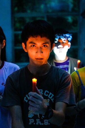 Tiệm Sách Kinh Dị Số 76